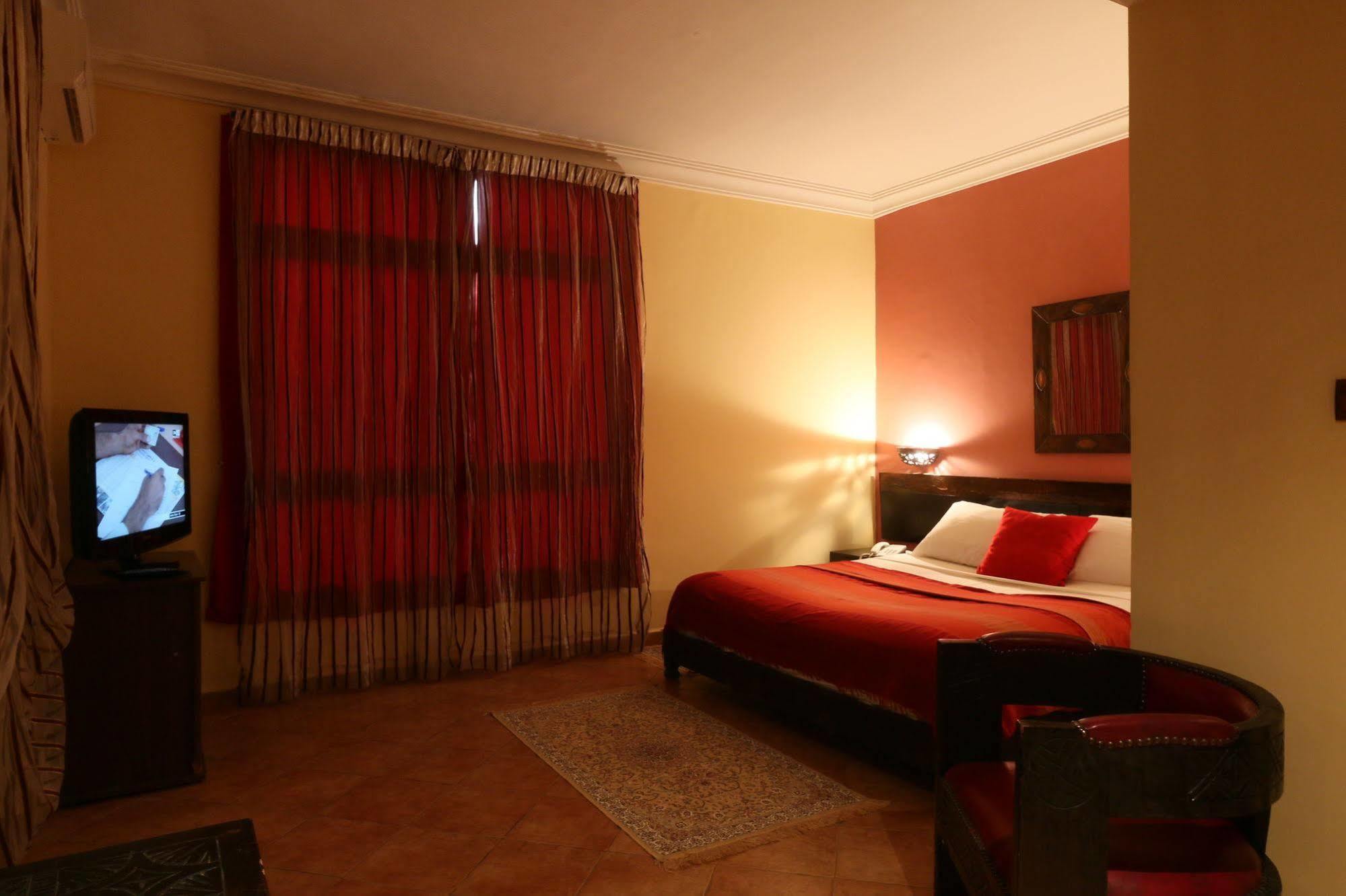 Hotel Tafoukt Μαρακές Εξωτερικό φωτογραφία